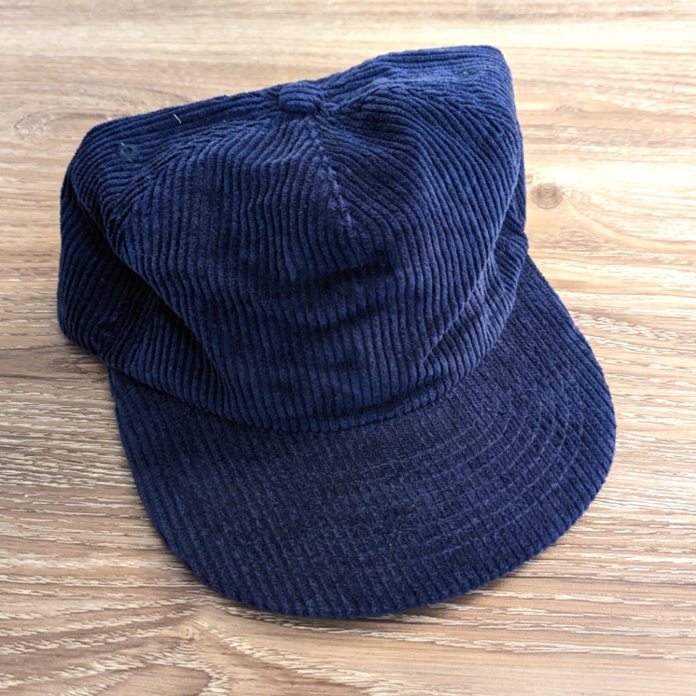 Vintage style corduroy snapback hat